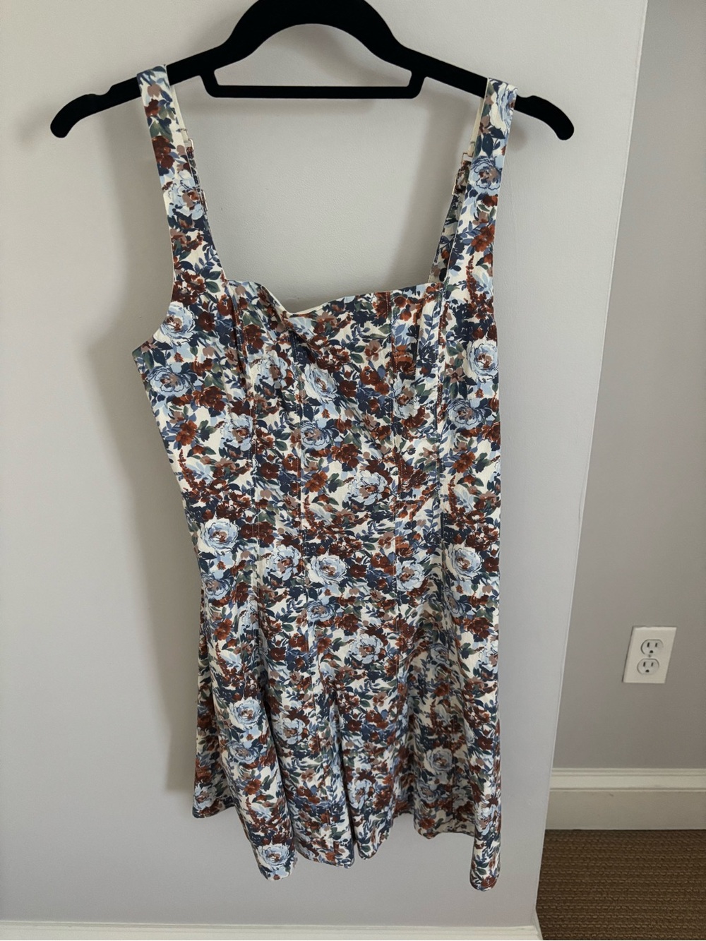 Abercrombie & Fitch Cream Floral Strap Bag